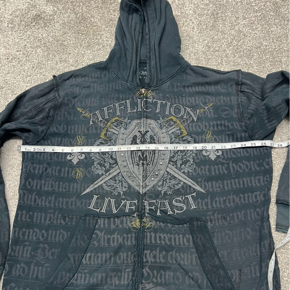 Affliction Hoodie XL Live Fast Full Zip Graphic Skull Sword Shield Stud Jacket - Picture 3 of 8